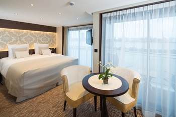 Deluxe Balcony Suites