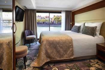 Superior Stern Suite