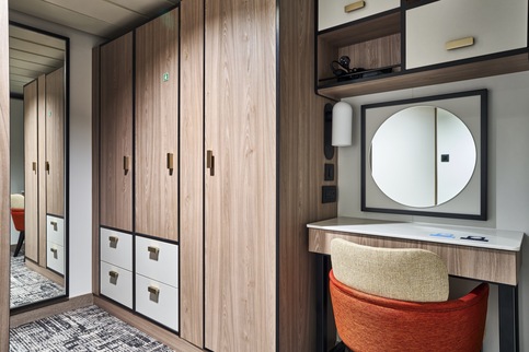 Marella Cruises, Discovery 2, Grand Suite 2.jpg