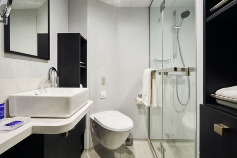 Marella Cruises, Discovery 2, Junior Suite 5.jpg