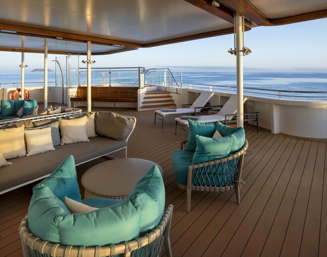Sunset Lounge
