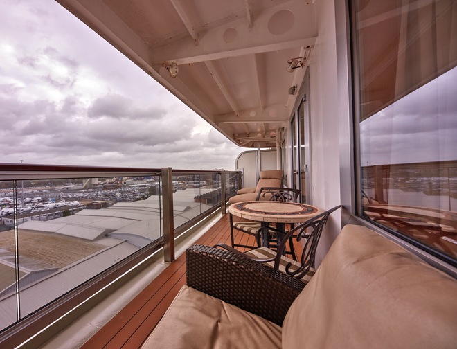 Queens Grill Master Suite