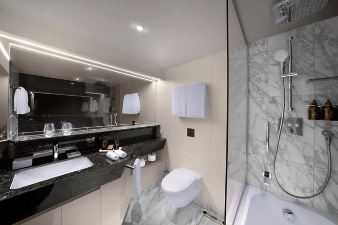 Ocean Grand Terrace Suite