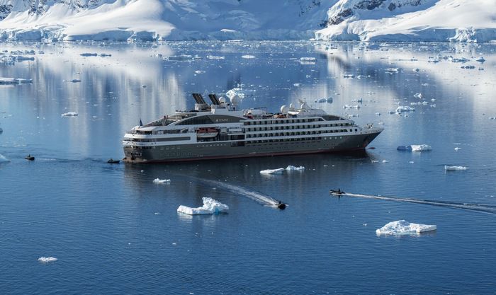 Shore excursions and activities on L'Austral