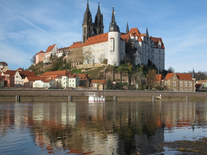 Elegant Elbe