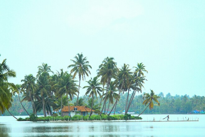 Kerala Backwaters & the Hooghly River