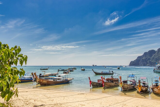 A Journey of Dynamic Discovery & Beachside Serenity