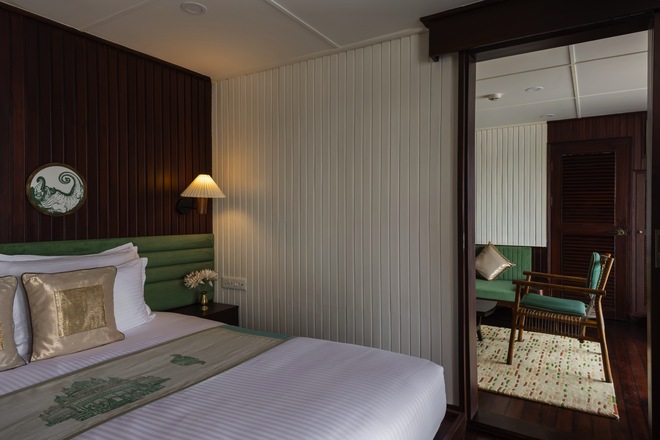 Deluxe Suite (Upper Deck)