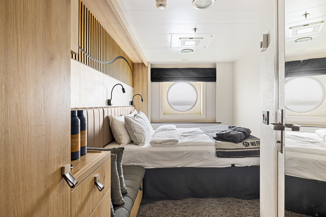 Polar Outside | Outside Cabin