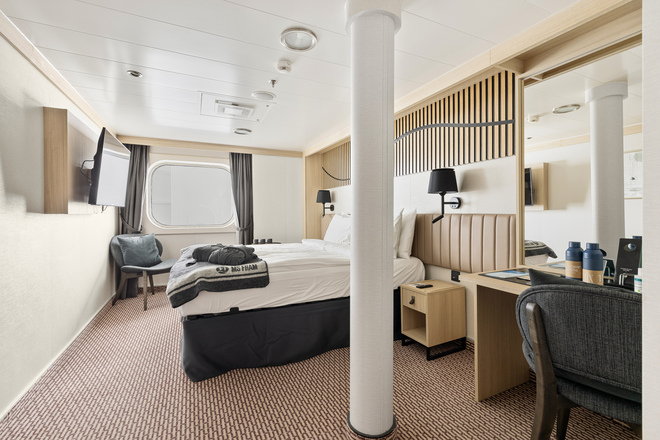 Polar Outside | Outside Cabin