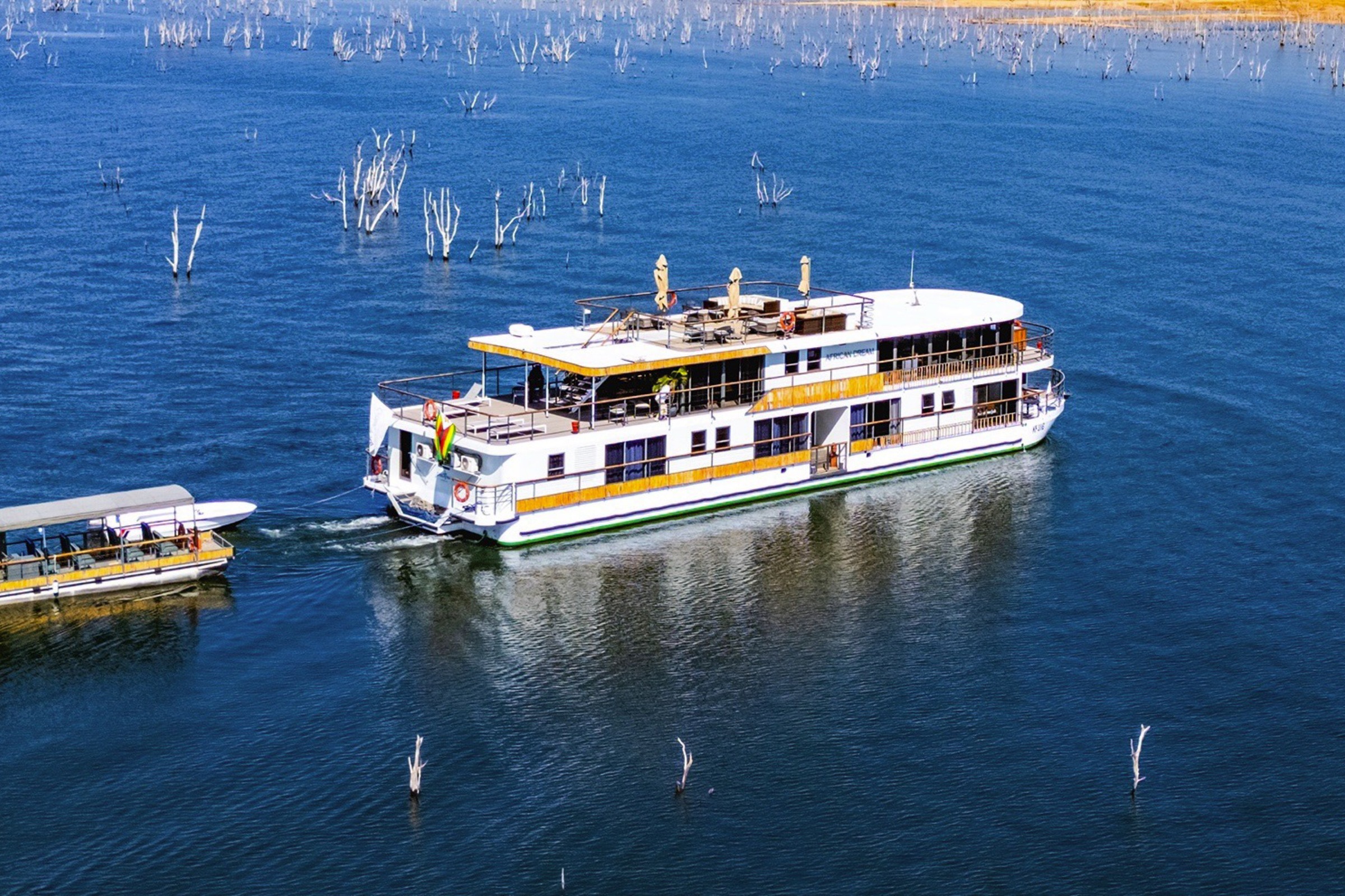 Safari Cruise along the Zambezi River - South Africa, Botswana, Namibia, Zimbabwe (port-to-port cruise)