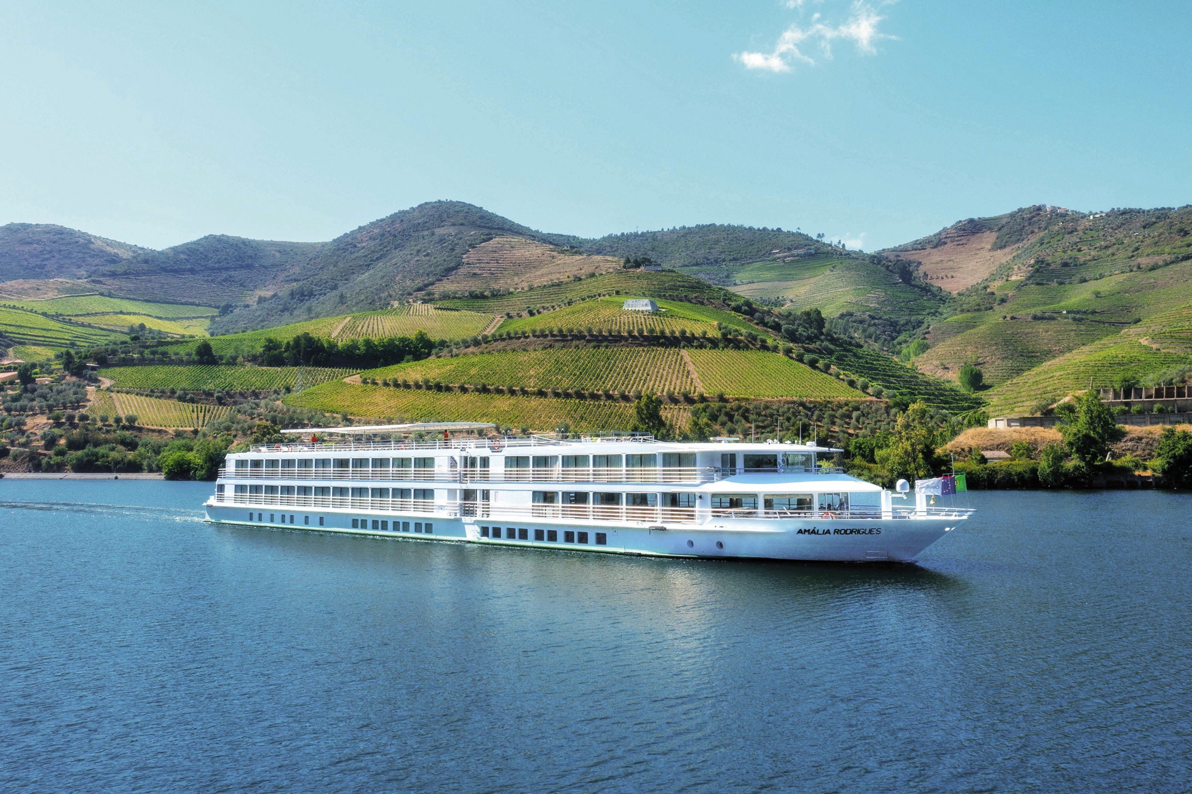 Discover Lisbon, Porto and the Douro Valley