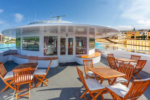 CroisiEurope MS La Belle de Cadix Terrace 7 ©Alberto Dastis.jpg