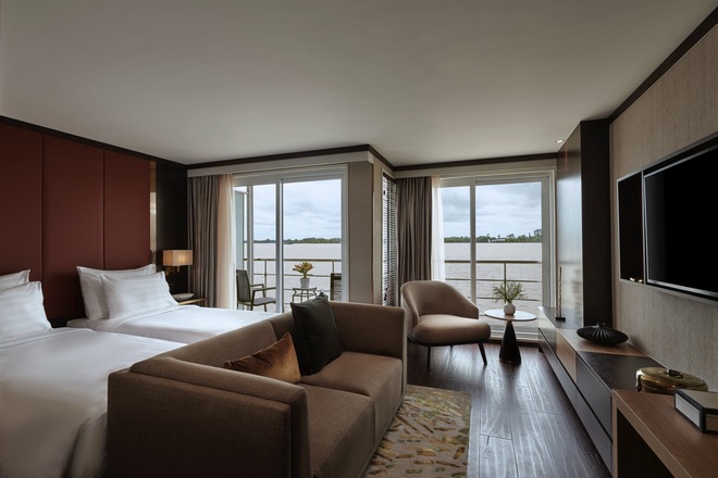 Deluxe Twin Balcony Suite