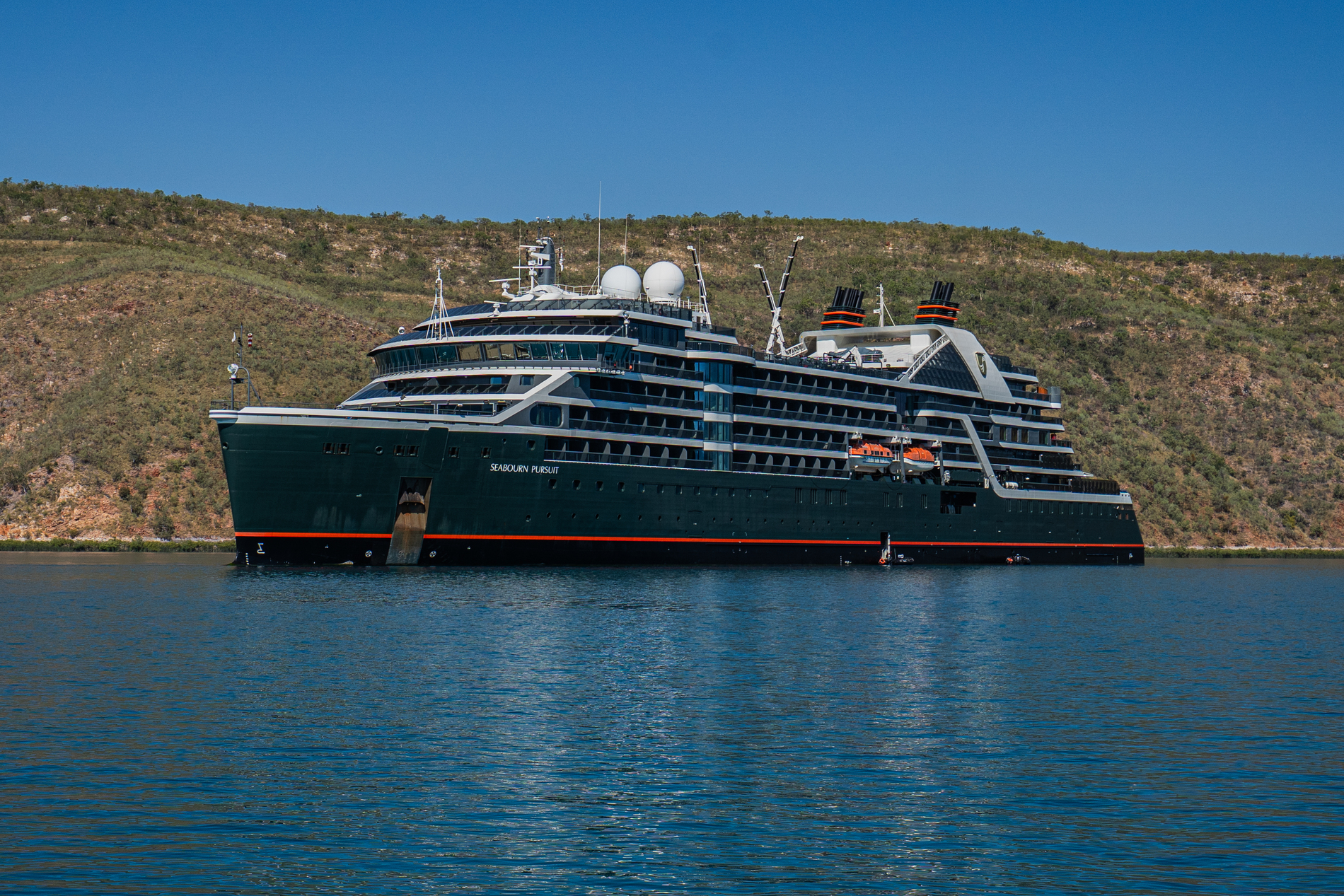 Seabourn Pursuit