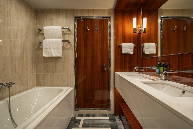Star Suite