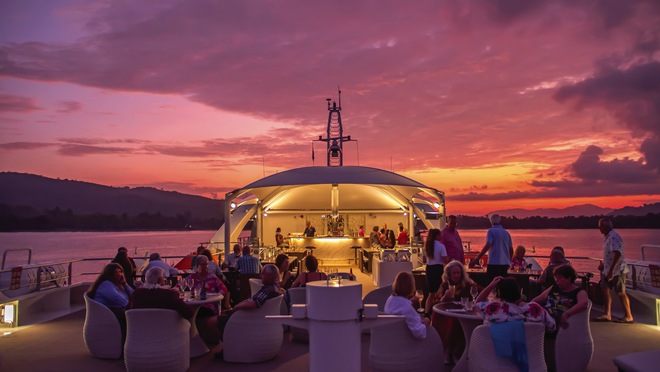 Dining Experiences
