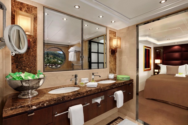 Oceania Suite