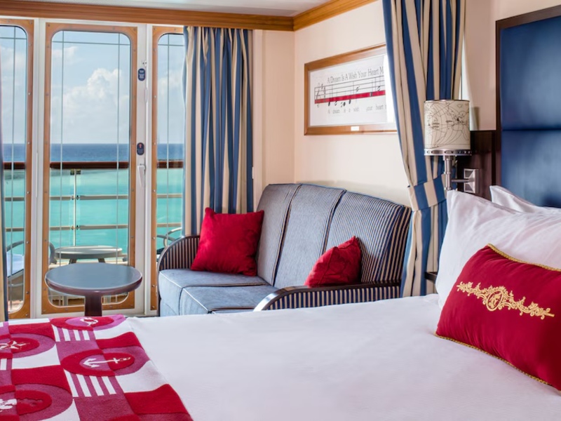 Deluxe Oceanview Stateroom with Verandah