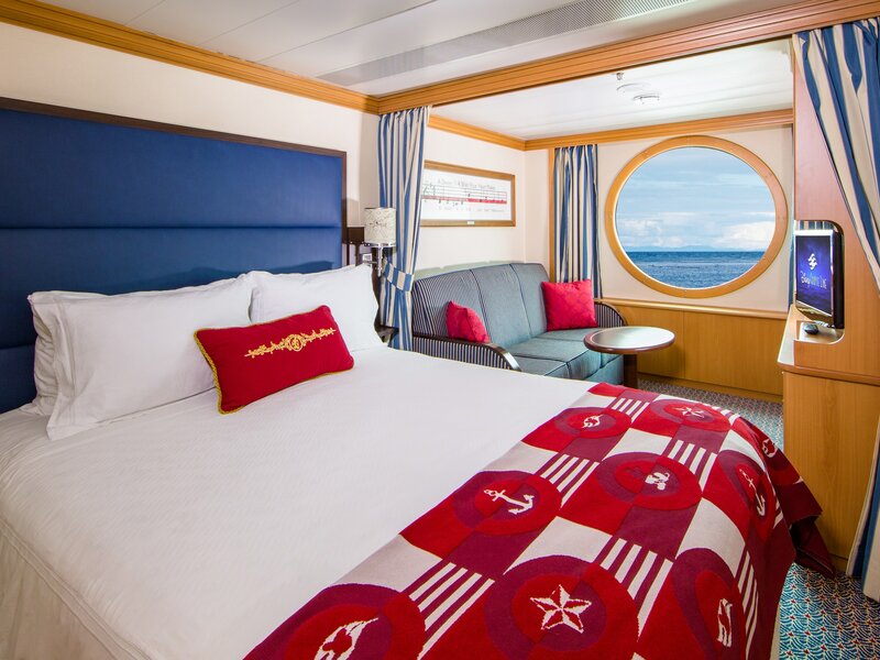 Deluxe Oceanview Stateroom