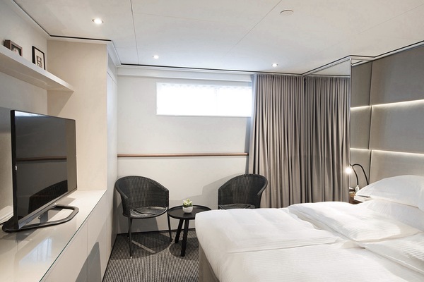 Emerald Lumi Stateroom.jpg