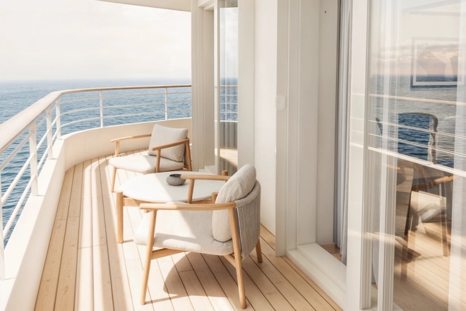 Sapphire Panorama Suite