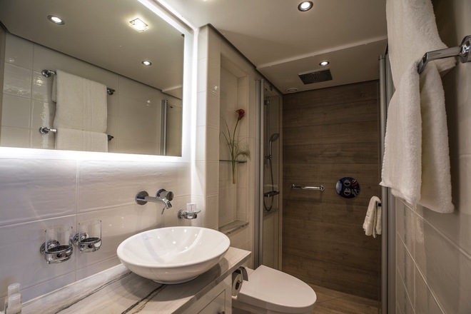 Deluxe Balcony Suite