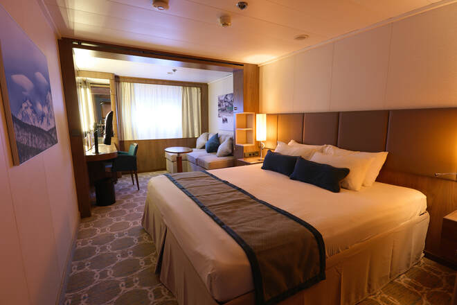 Main Deck Single 
