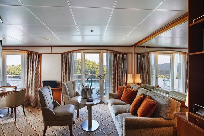 Silver Suite