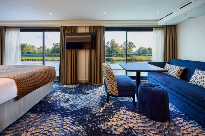 Category 7 Suite