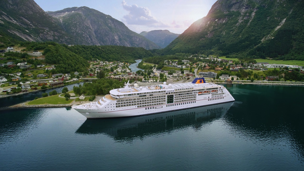 MS EUROPA 2