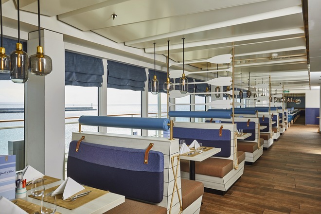 Yacht Club