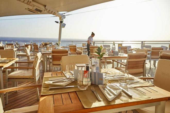 Yacht Club